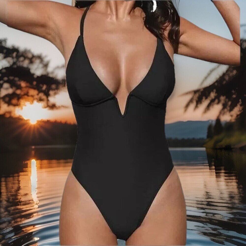 Cupshe Women One Piece Swimsuit S Black Tummy Control V-Neck Cross Back NWT